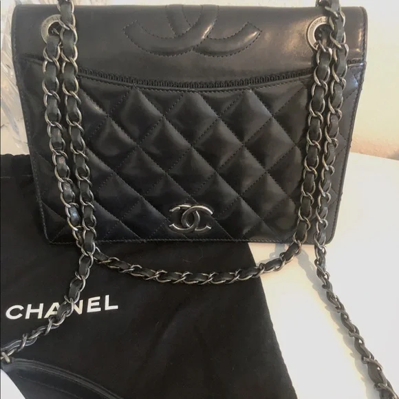 Chanel 2015 Flap Bag - Picture 6 of 8
